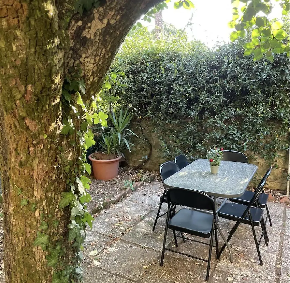 아파트 Classic Florentine Flat With Garden 피렌체
